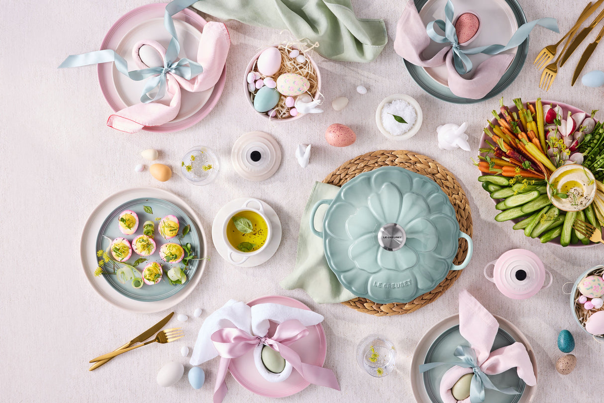 Le Creuset - Signature Petal Shallow Casserole 26 (Limited Ed.)