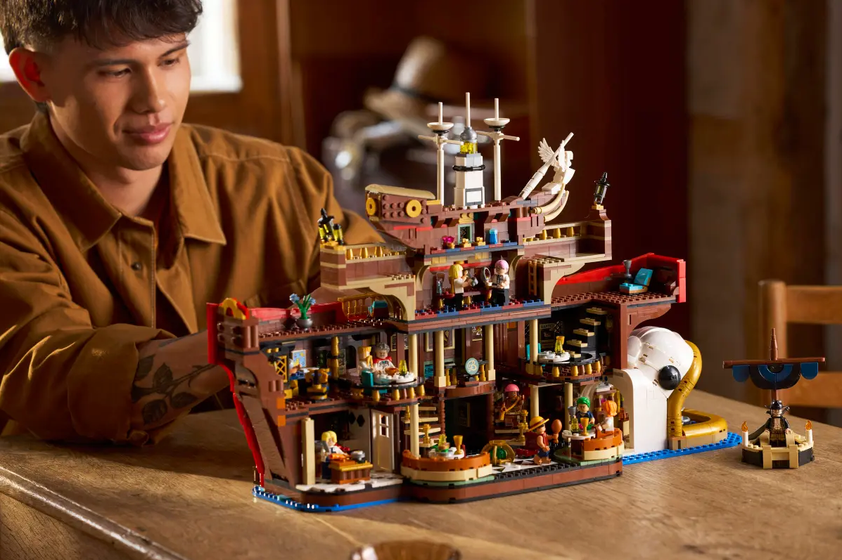 LEGO -  The Baratie Floating Restaurant