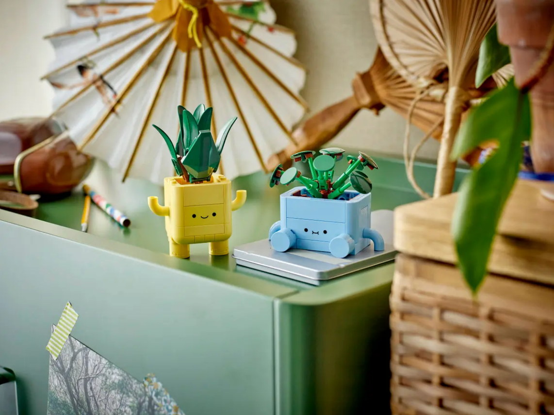 LEGO -  Happy Plants