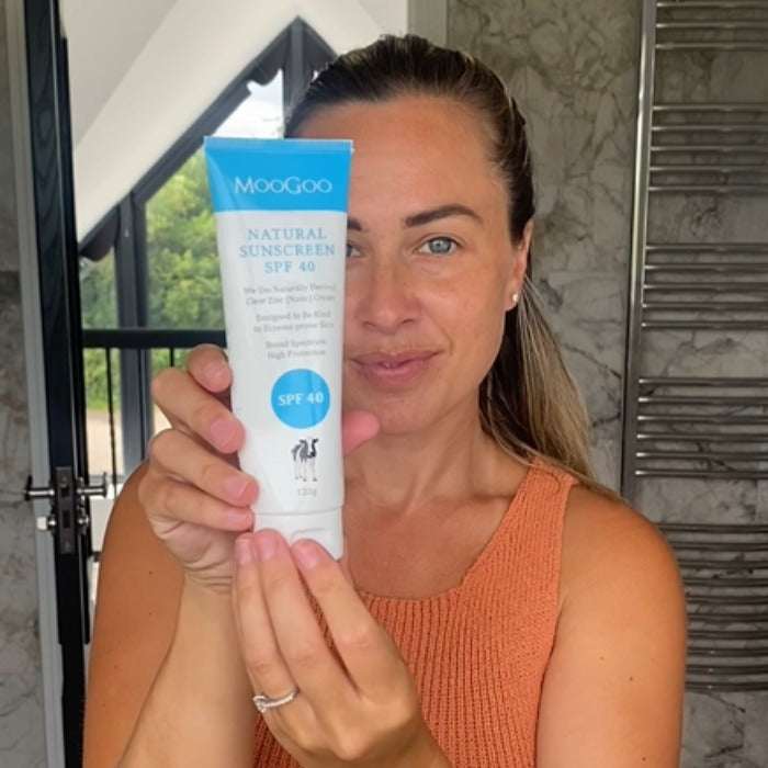 Moogoo Clear Zinc Sunscreen SPF 40