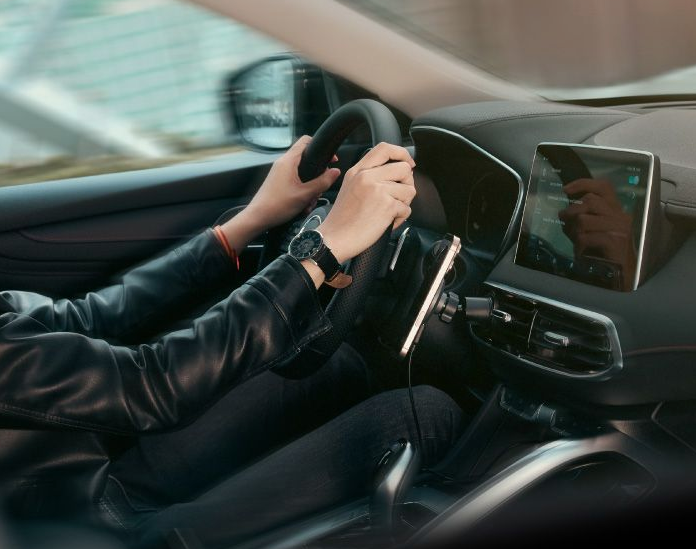 ADAM elements - OMNIA CQ1 - Qi2 Magnetic Charging Car Mount