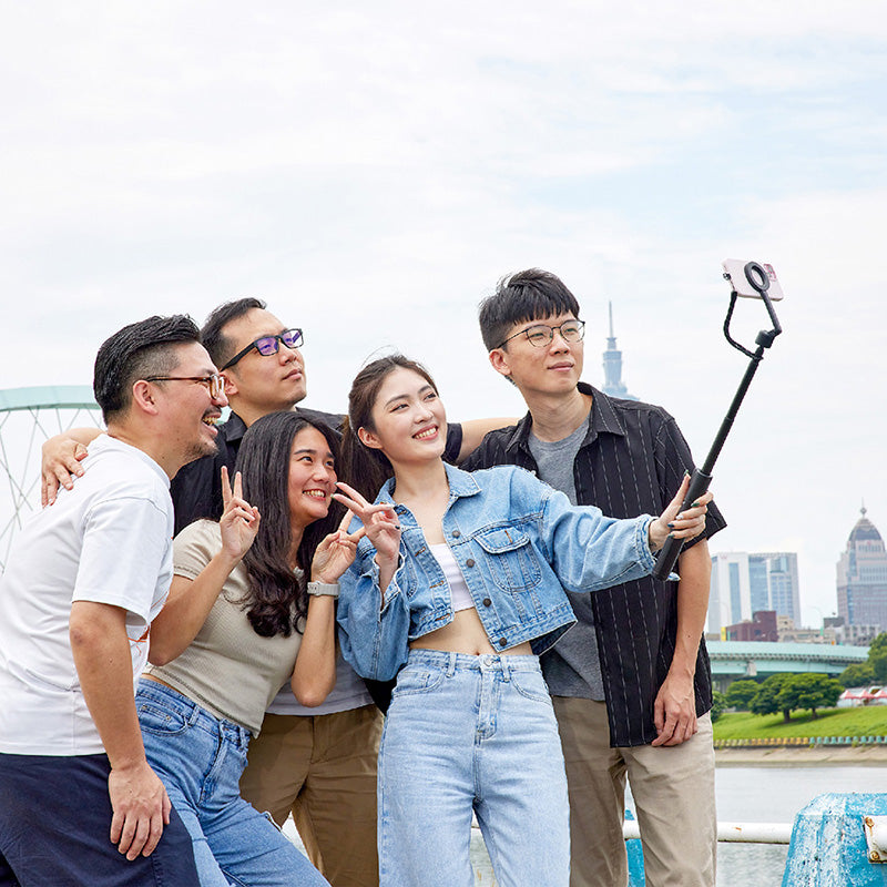 ADAM elements SELFIE Pro Wireless Bluetooth Tripod Selfie Stick
