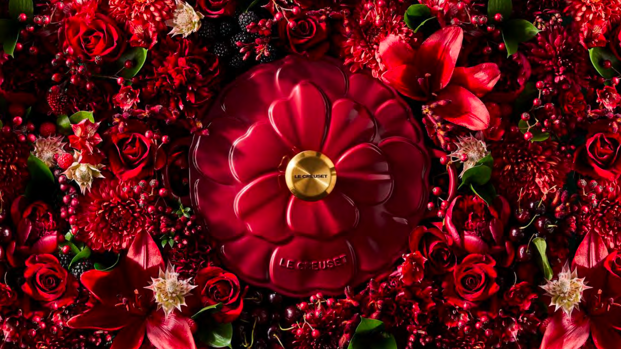 Le Creuset - Signature Petal Shallow Casserole 26 (Limited Ed.) Early Feb Preorder