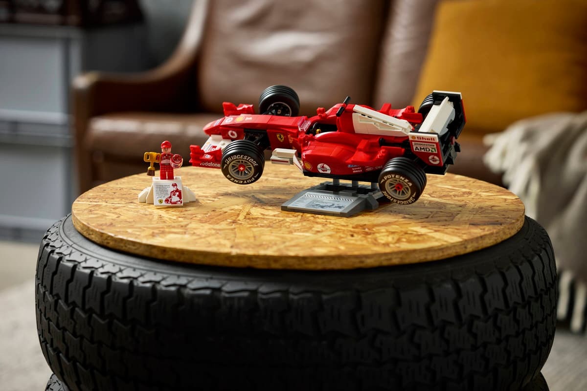 LEGO - Ferrari F2004 & Michael Schumacher