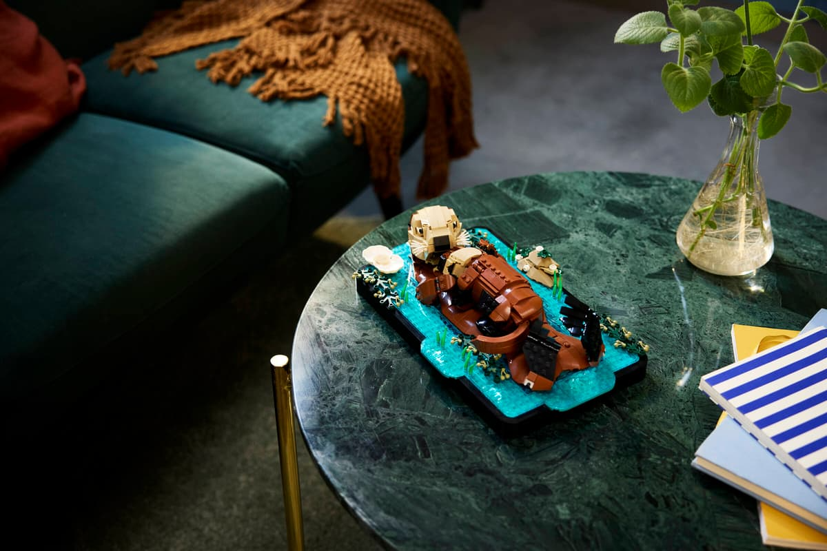 LEGO - Floating Sea Otters (Early March Preorder)