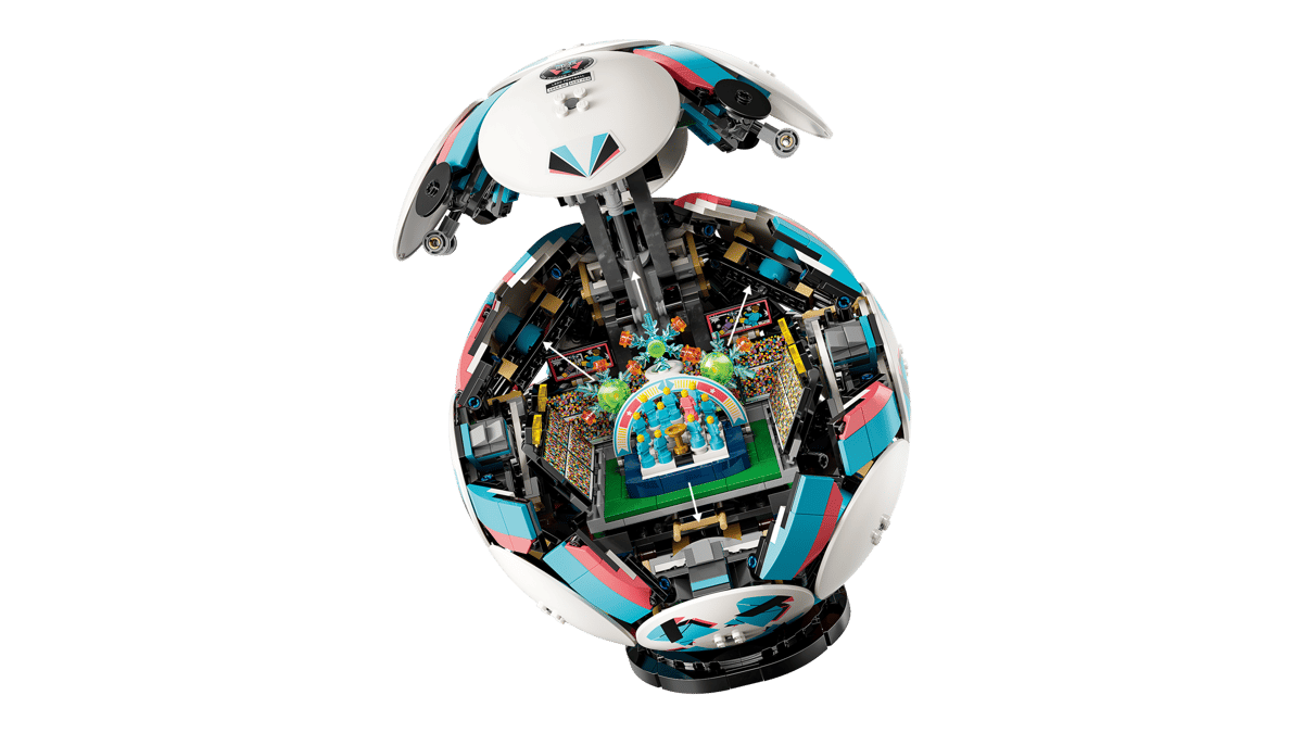 LEGO - Football (Early March Preorder)