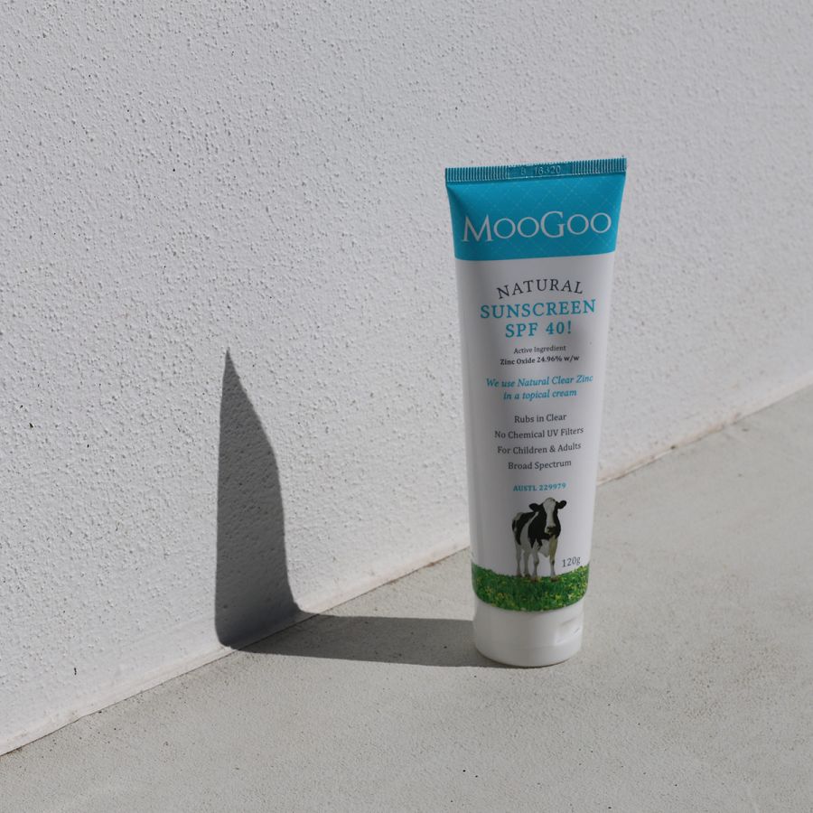 Moogoo Clear Zinc Sunscreen SPF 40