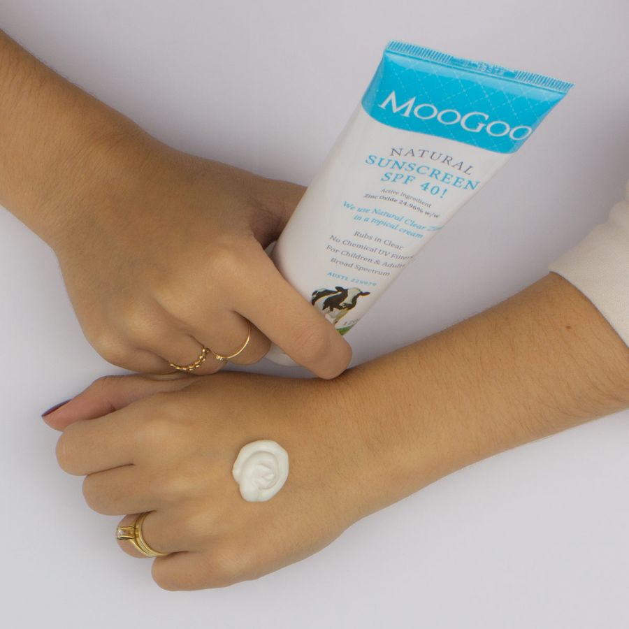 Moogoo Clear Zinc Sunscreen SPF 40