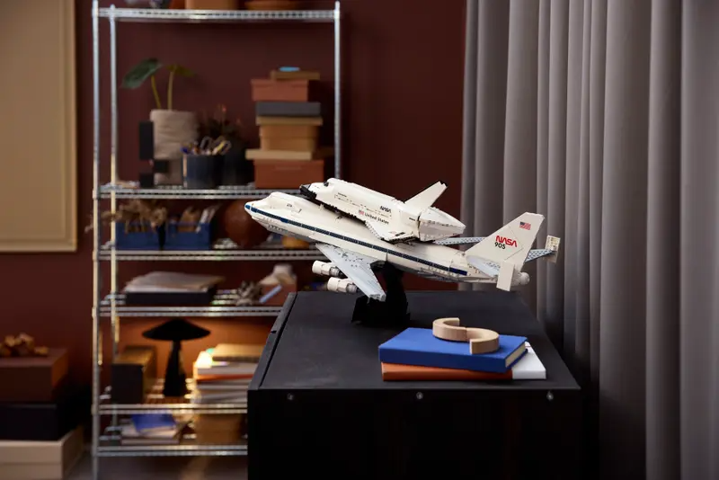 LEGO - Shuttle Carrier Aircraft (Early Feb Preorder)