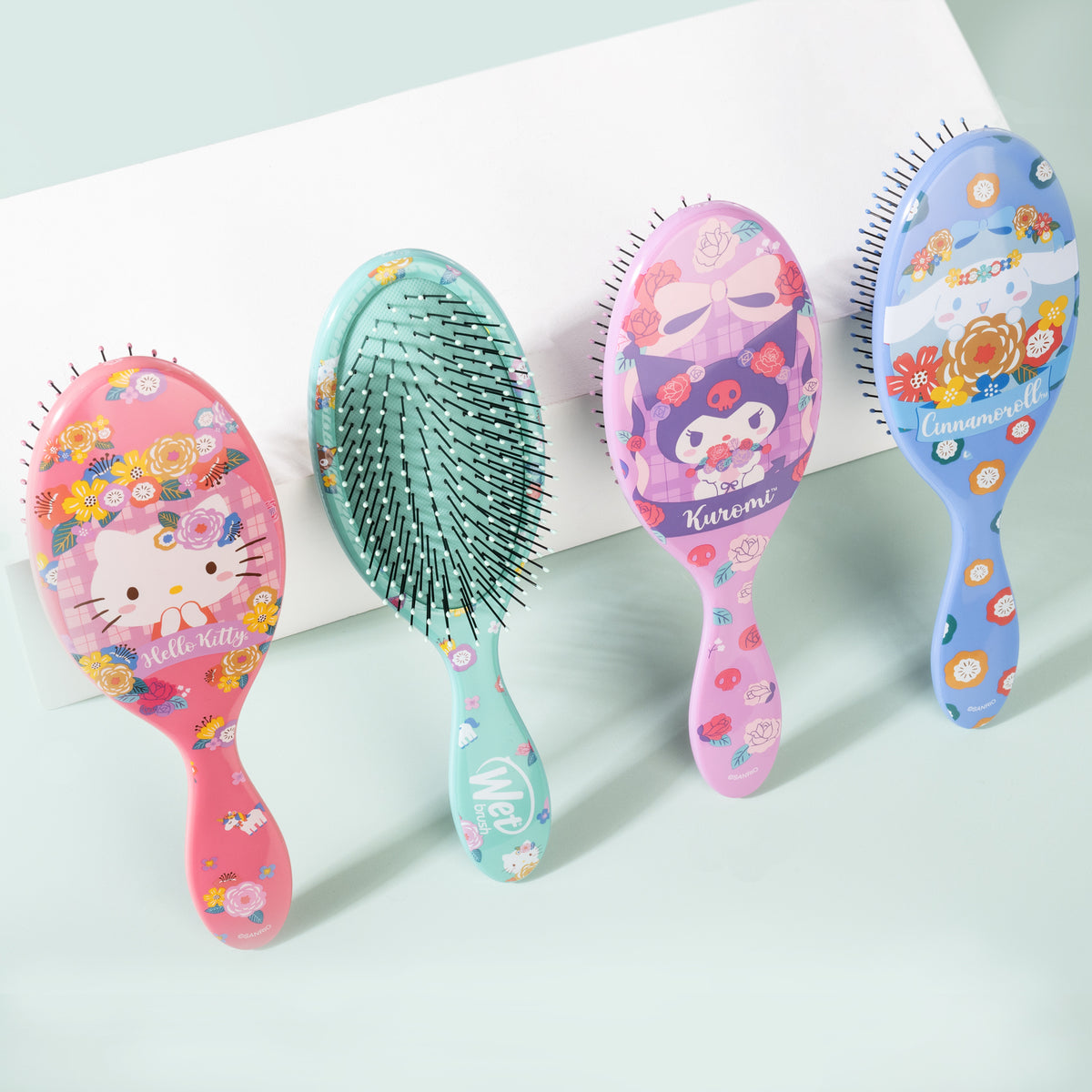 Wetbrush Original Detangler - Hello Kitty & Friends