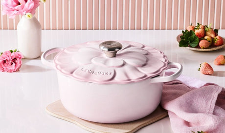 Le Creuset - Signature Petal Cast Iron Petal Round Casserole 26cm