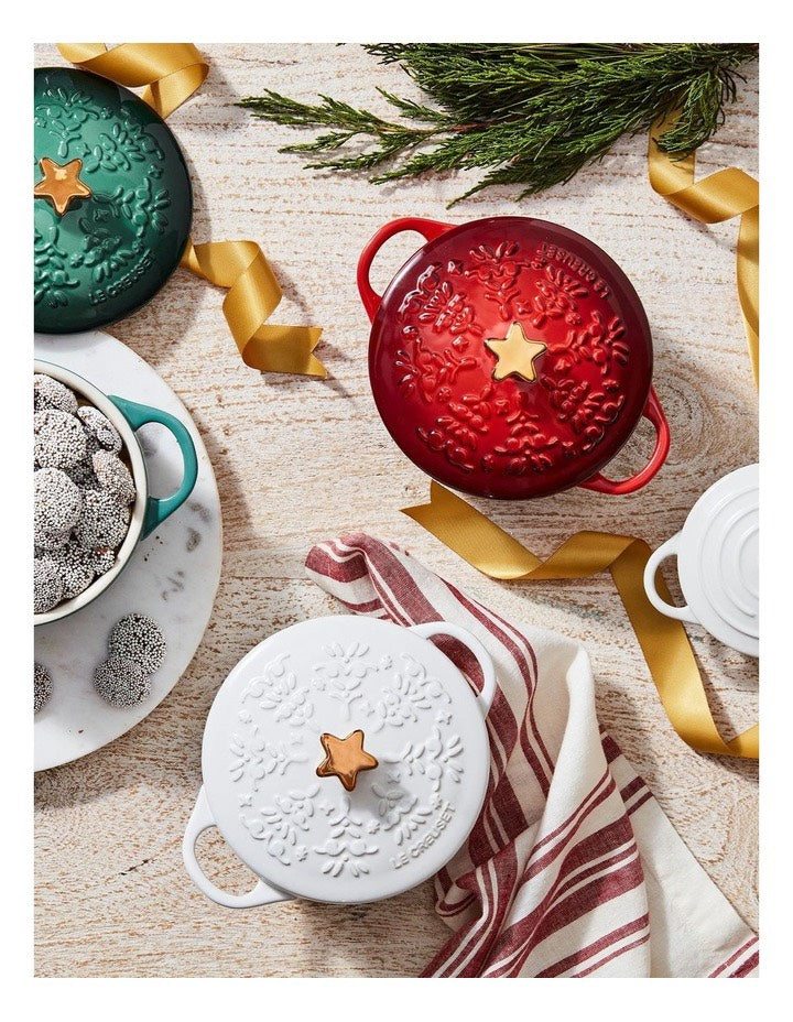 Le Creuset Holly Star Mini Cocotte 14cm
