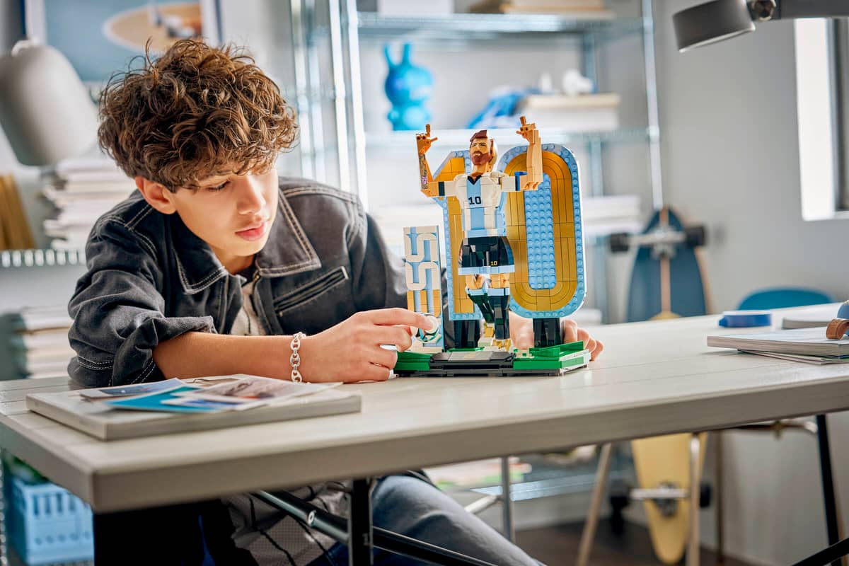 LEGO -  Lionel Messi – Soccer Legend