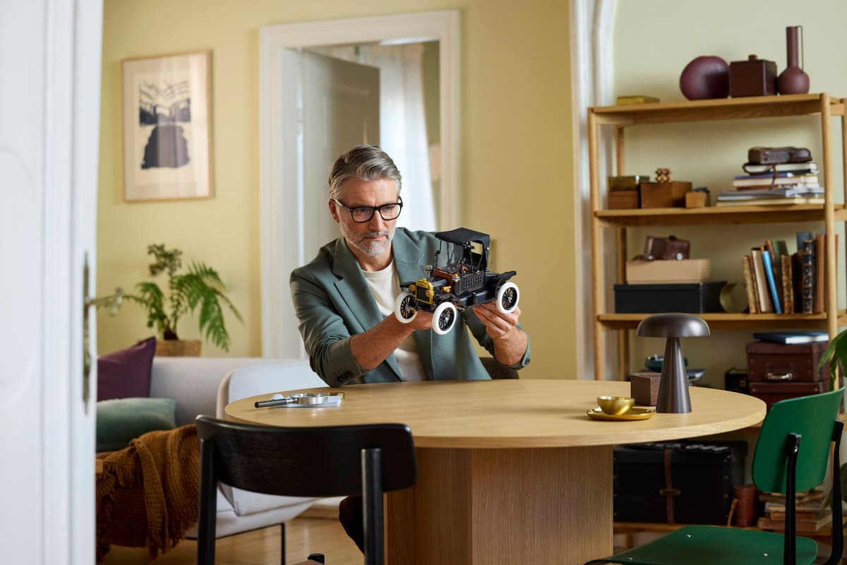 LEGO -  Ford Model T (Early March Preorder)