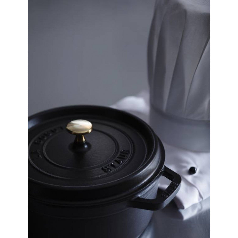 Staub Cocotte Round 26cm Satin Black w/s steamer